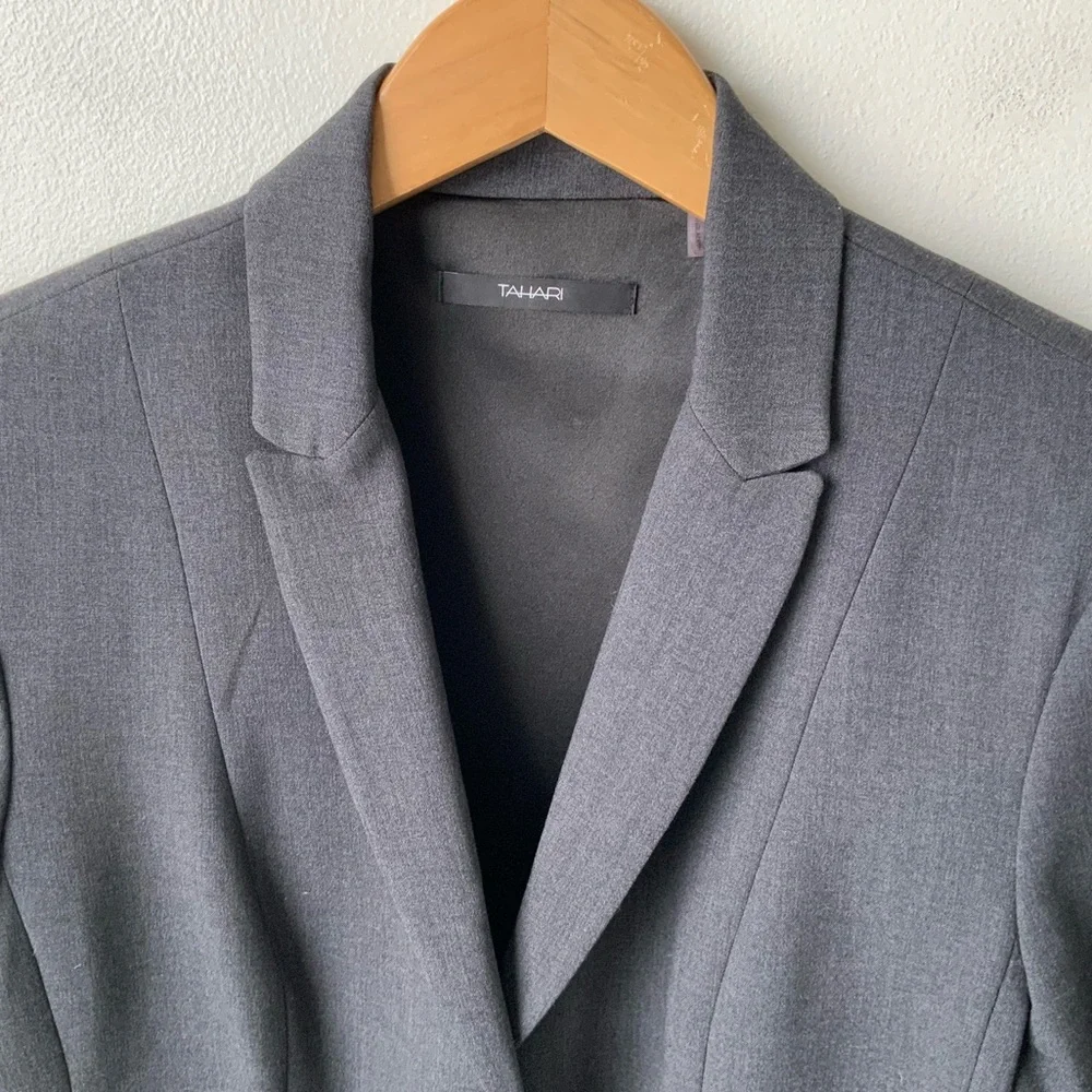 TAHARI Blazer Cropped Office Corpcore Minimalist Gray Size 12 Minimalist